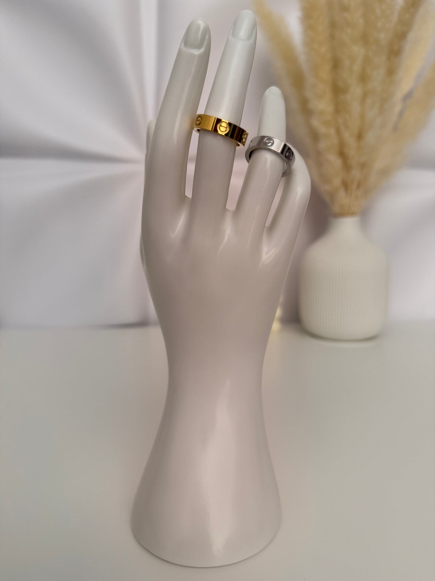 Carly Lovely Ring