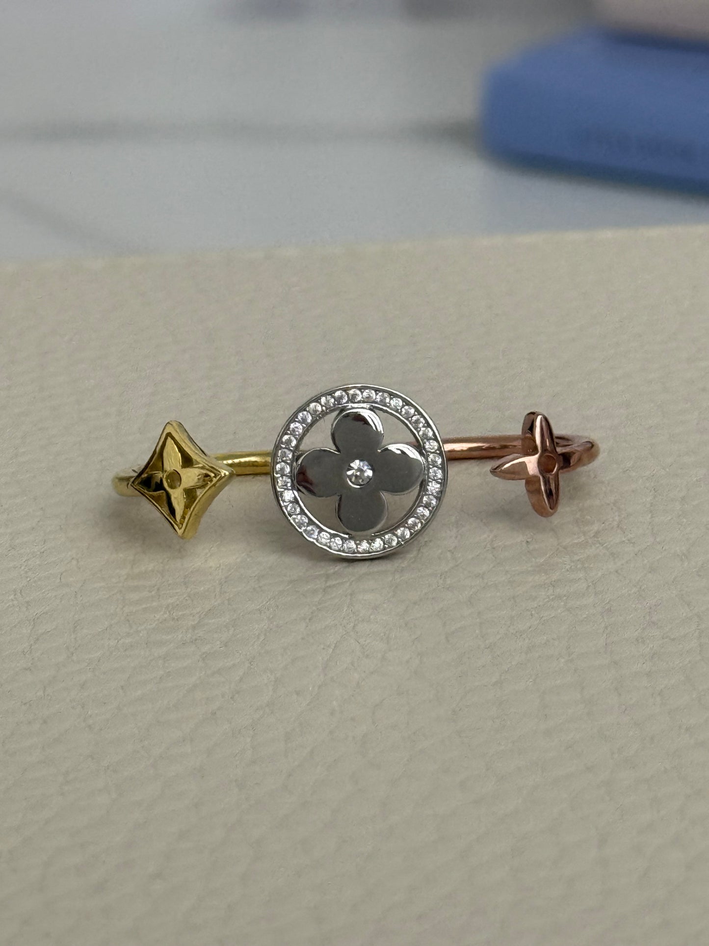 Lou Open Ring