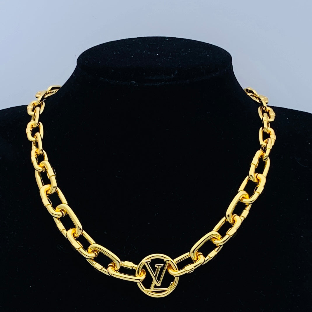 Luvi Gold Chunky Necklace