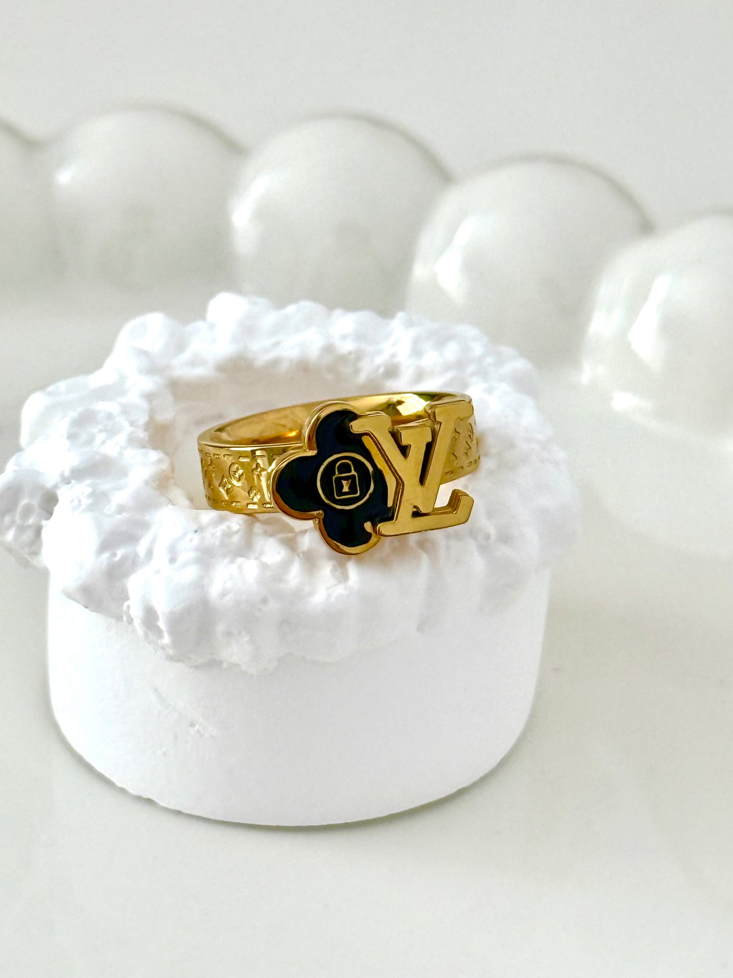 Leah Ring