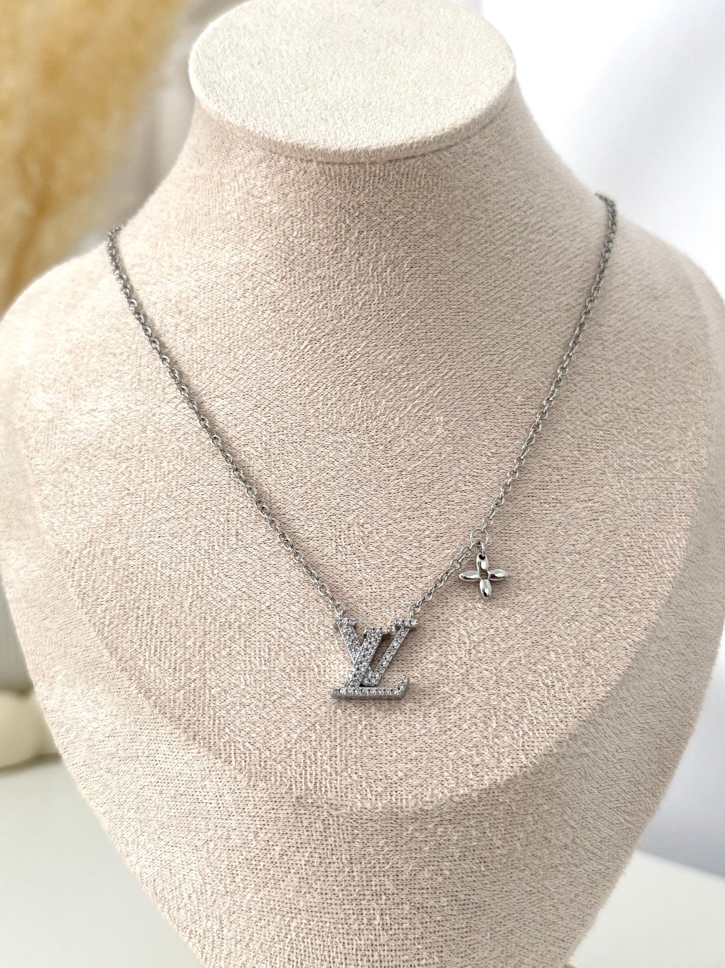 Luvi Silver Necklace