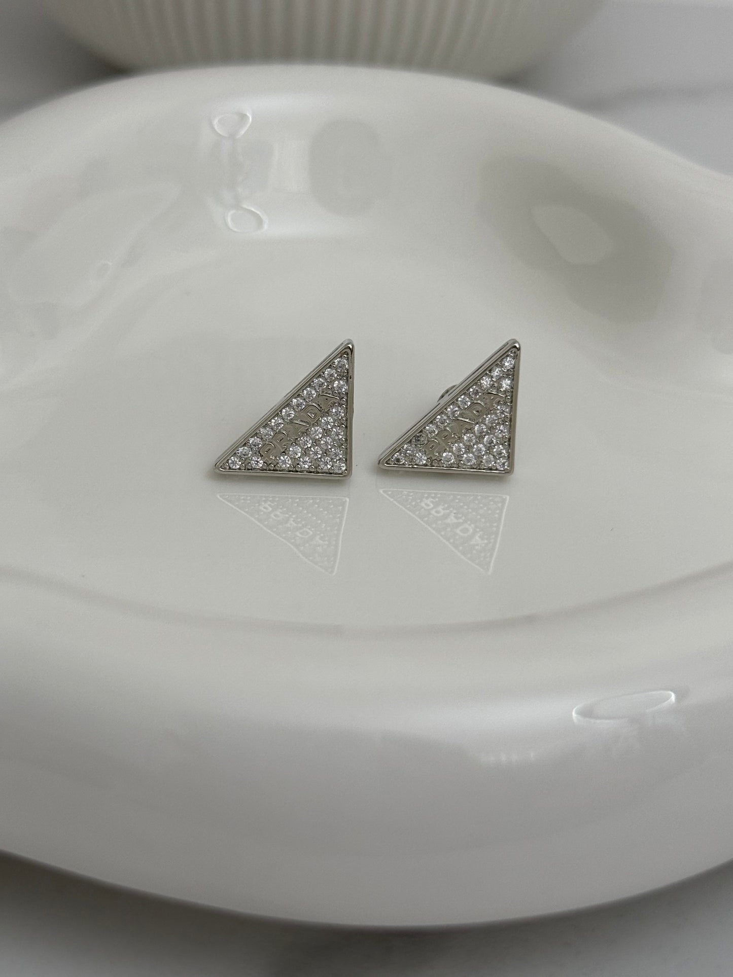 Pr Earring