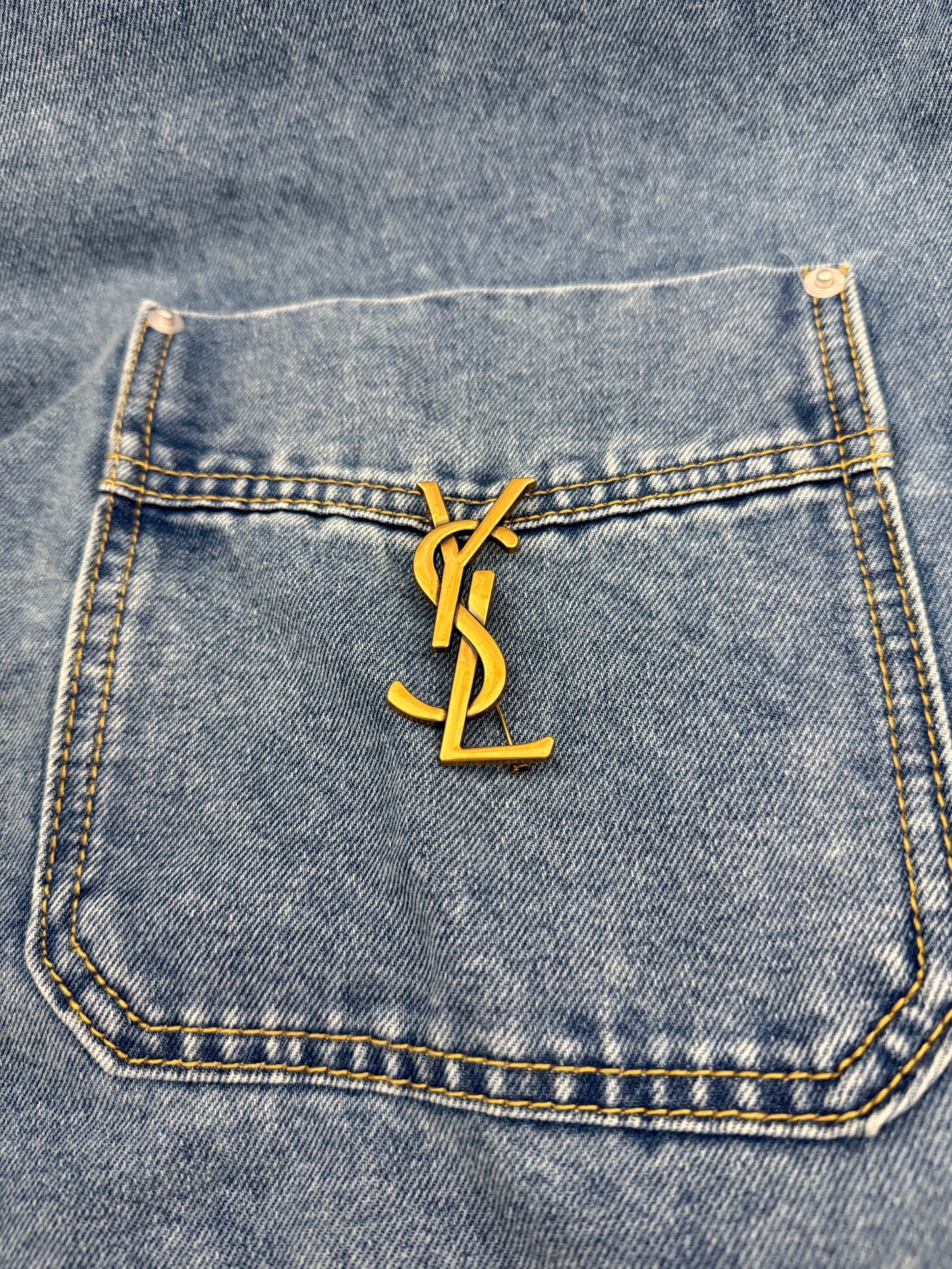 Ys Brooch