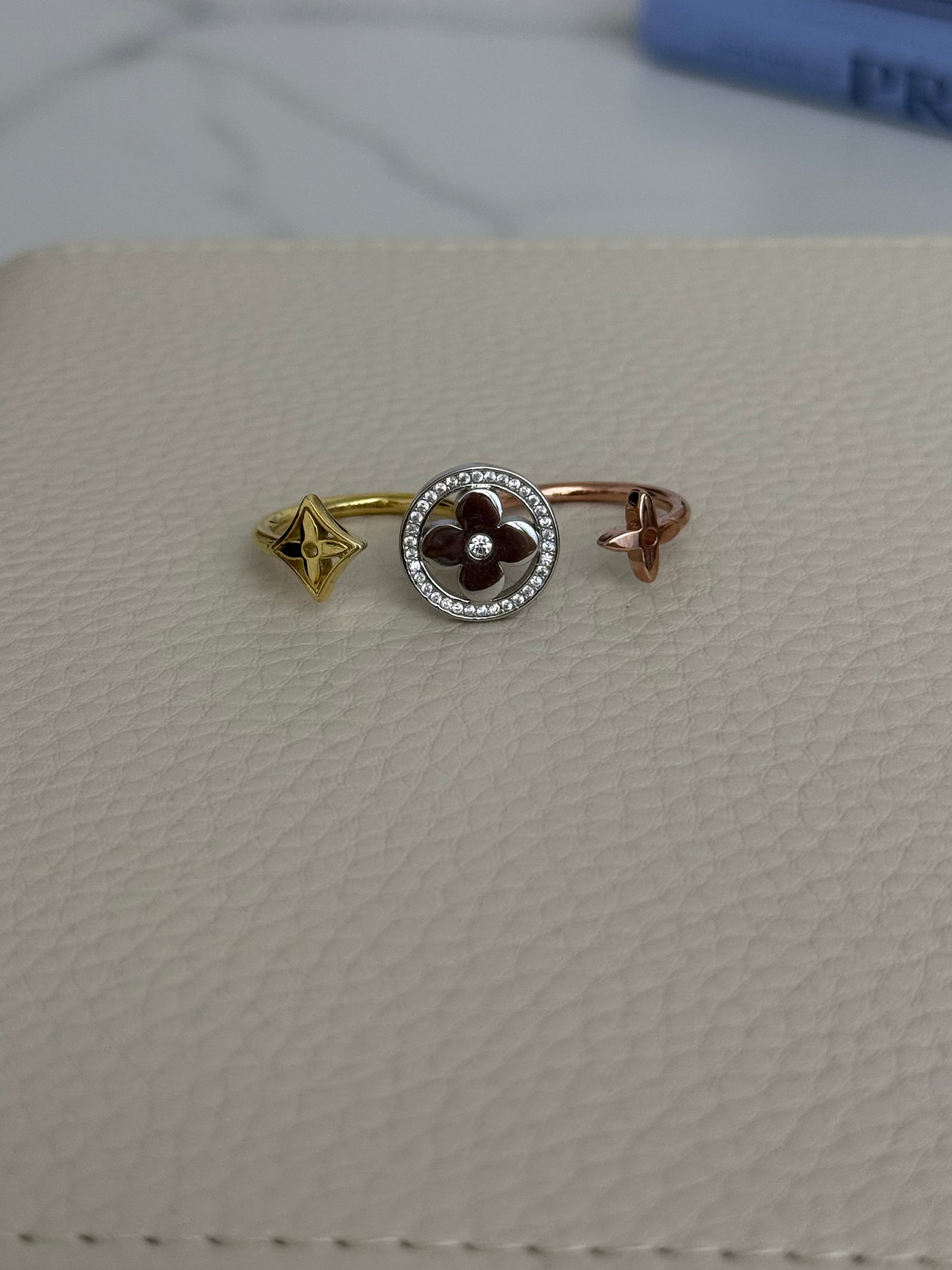 Lou Open Ring