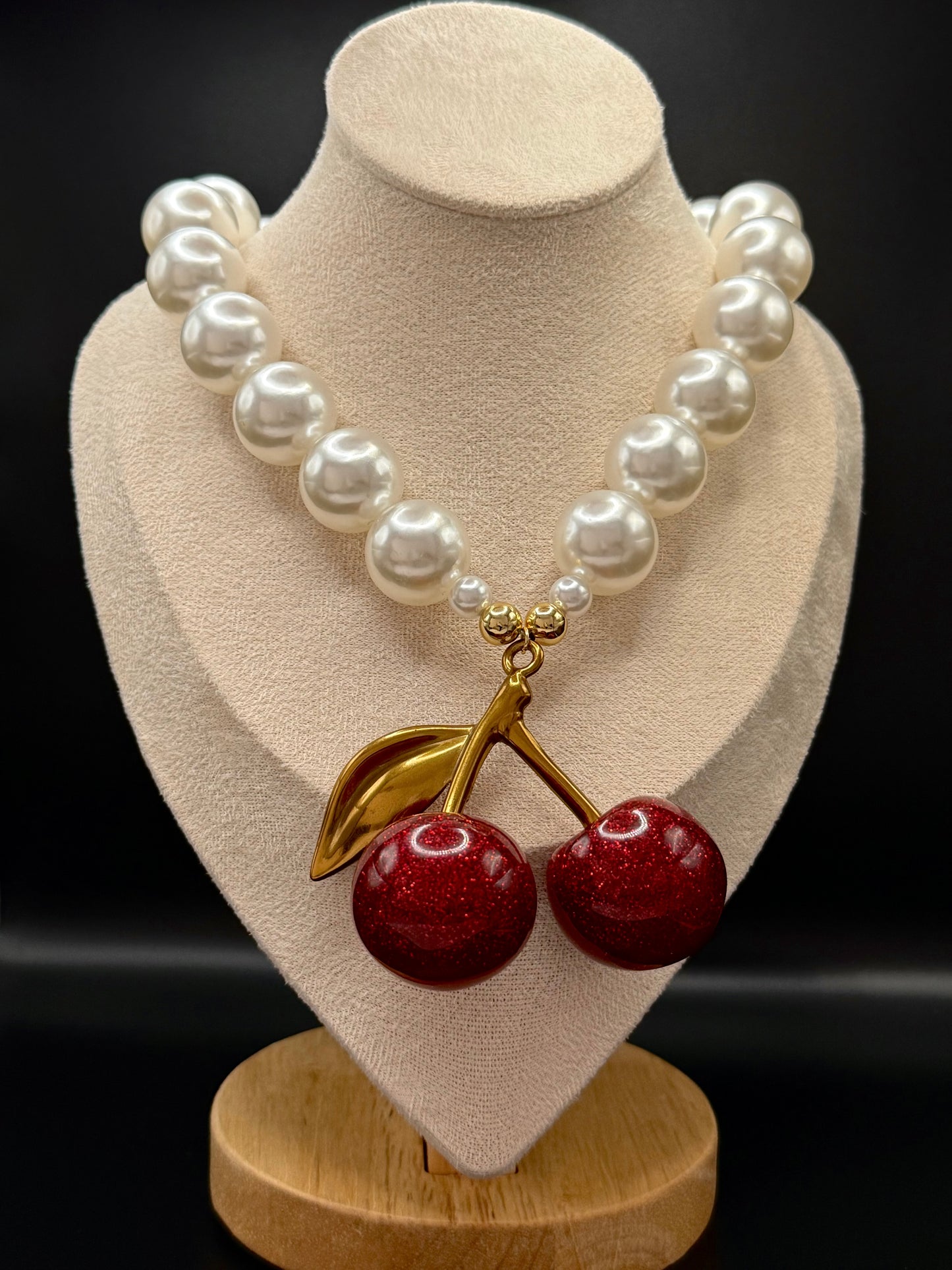 Perla Cherry Necklace
