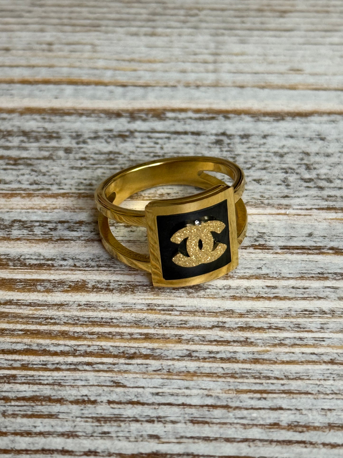 Cecilia Ring