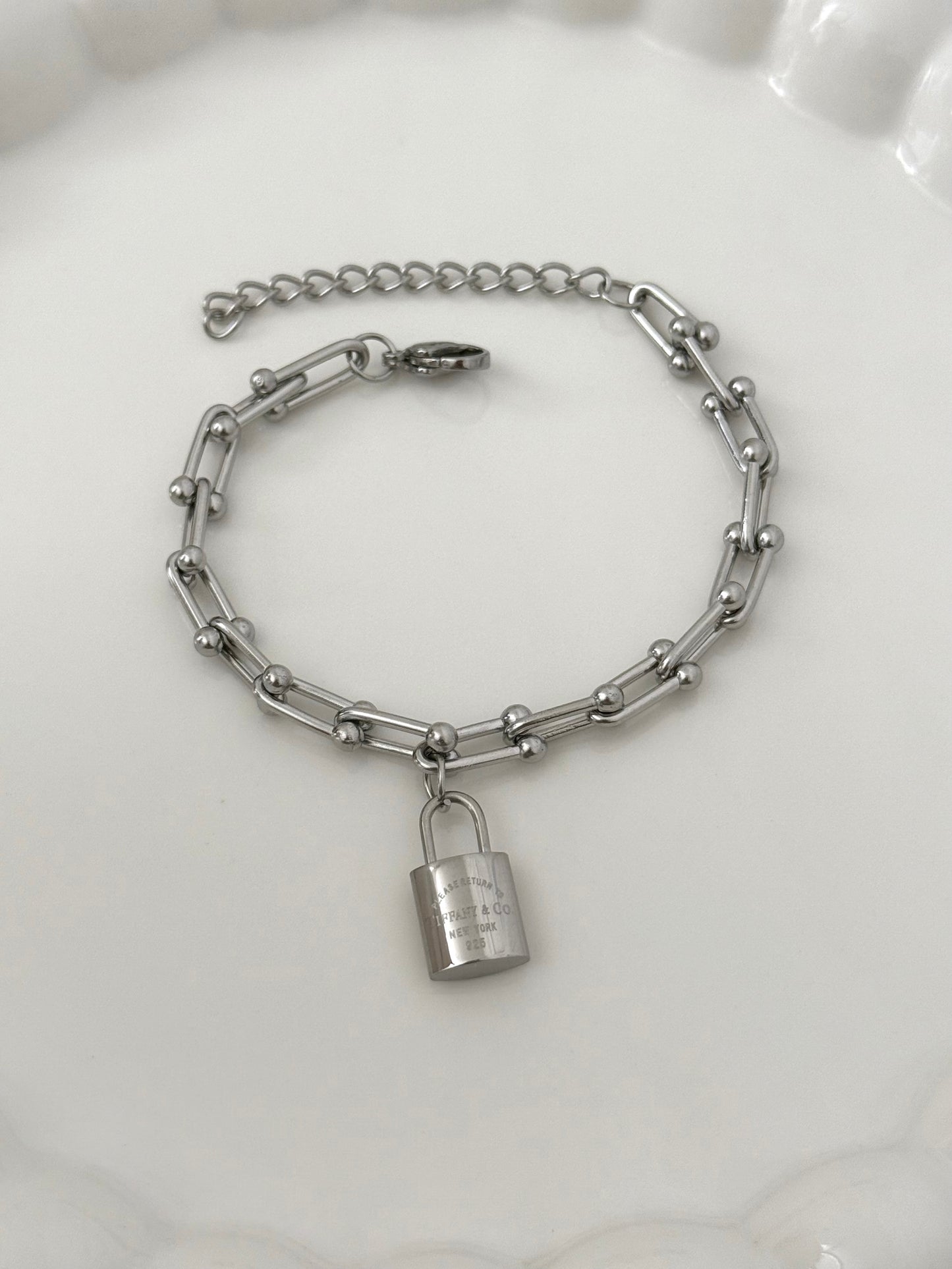 Lock Silver Set