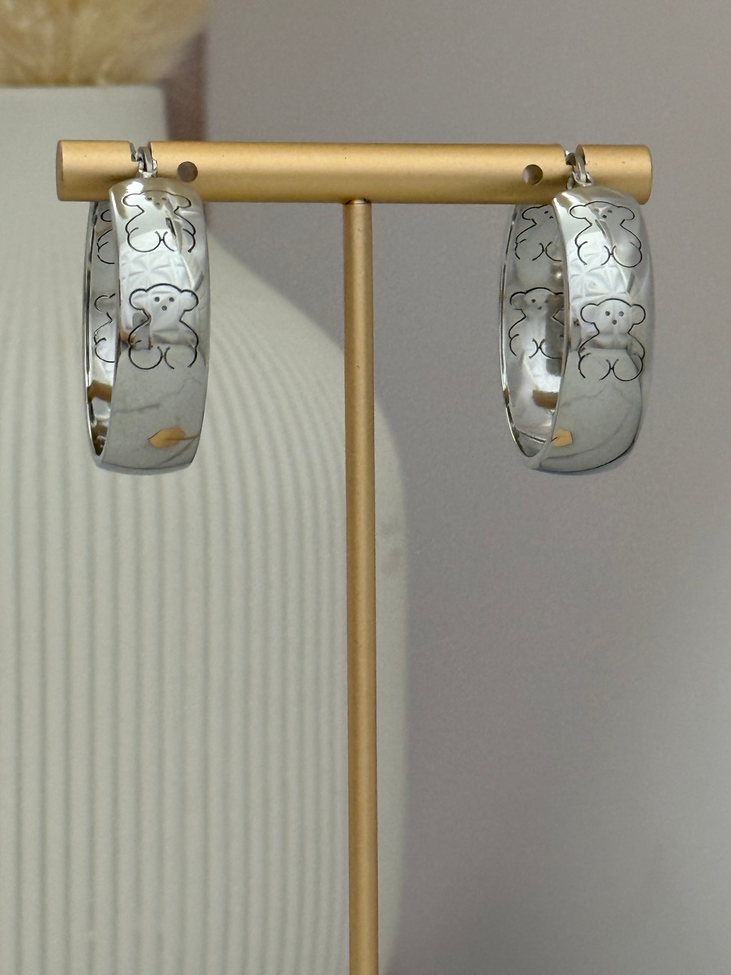 Osito Silver Hoops