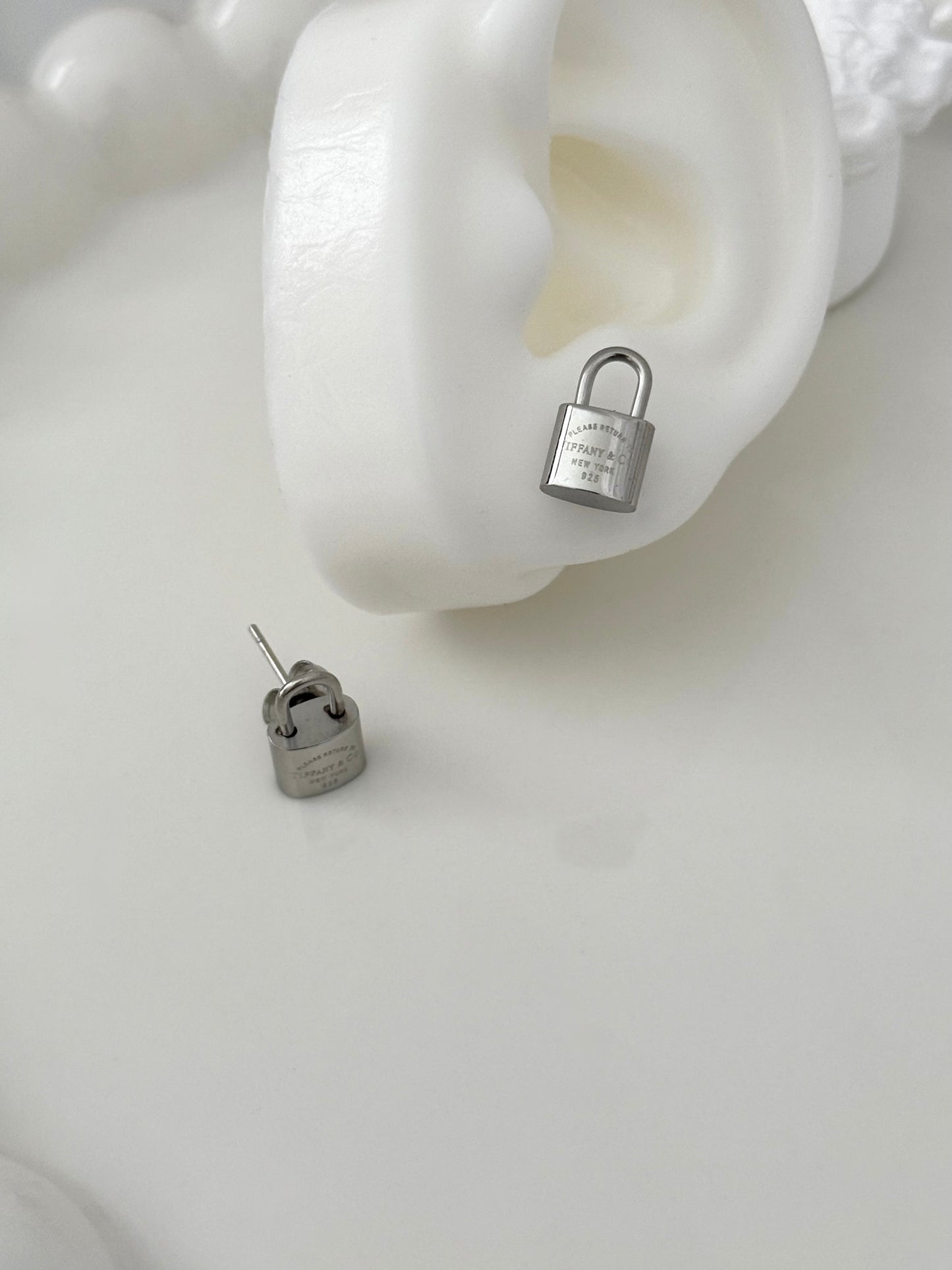 Lock Silver Set
