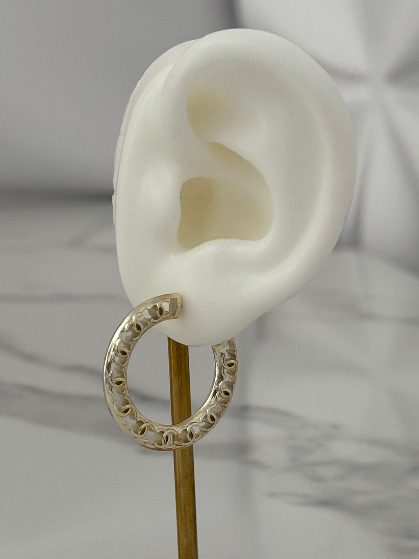 Dainty Hoops