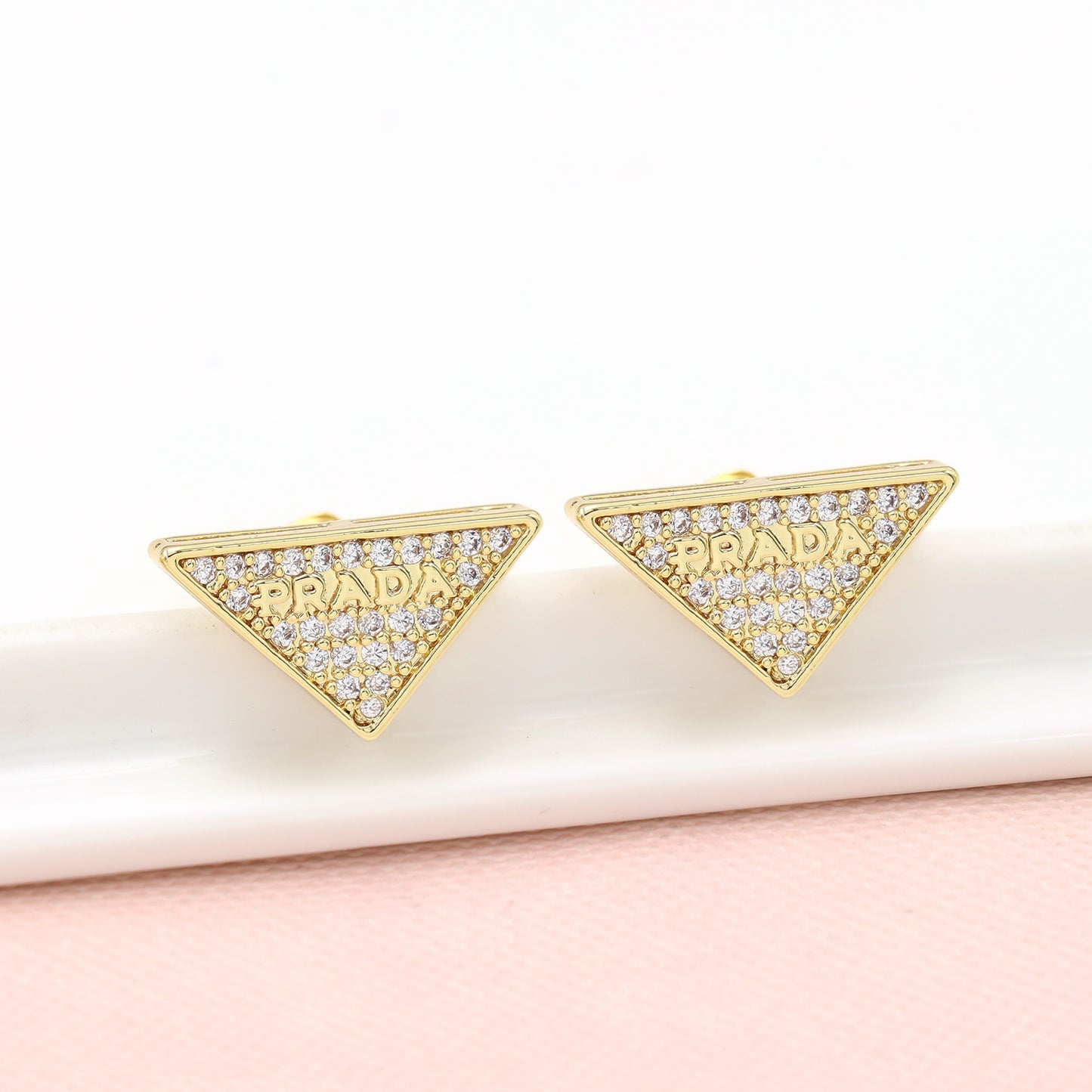 Pr Earring