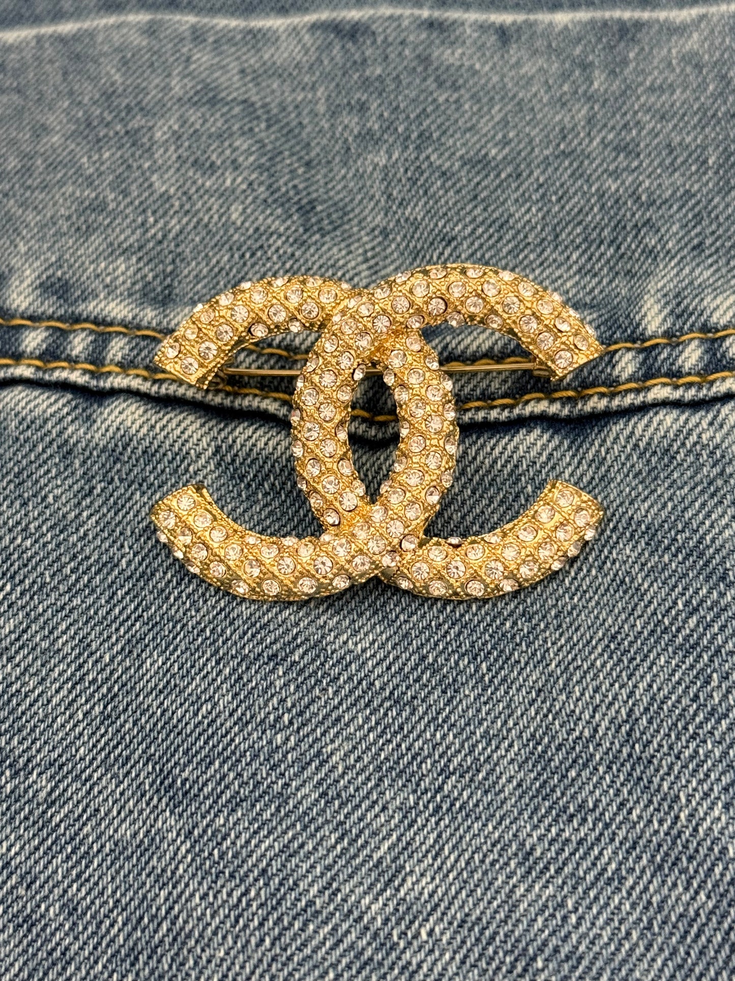 Ceci Gold Brooch