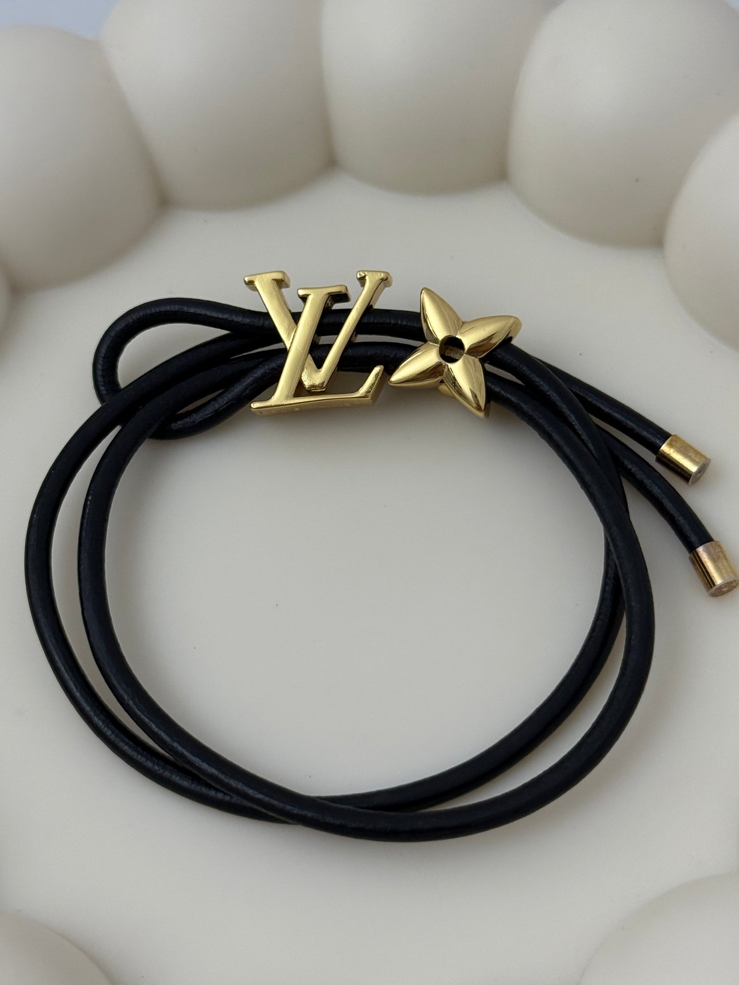 Luvi Black Bracelet