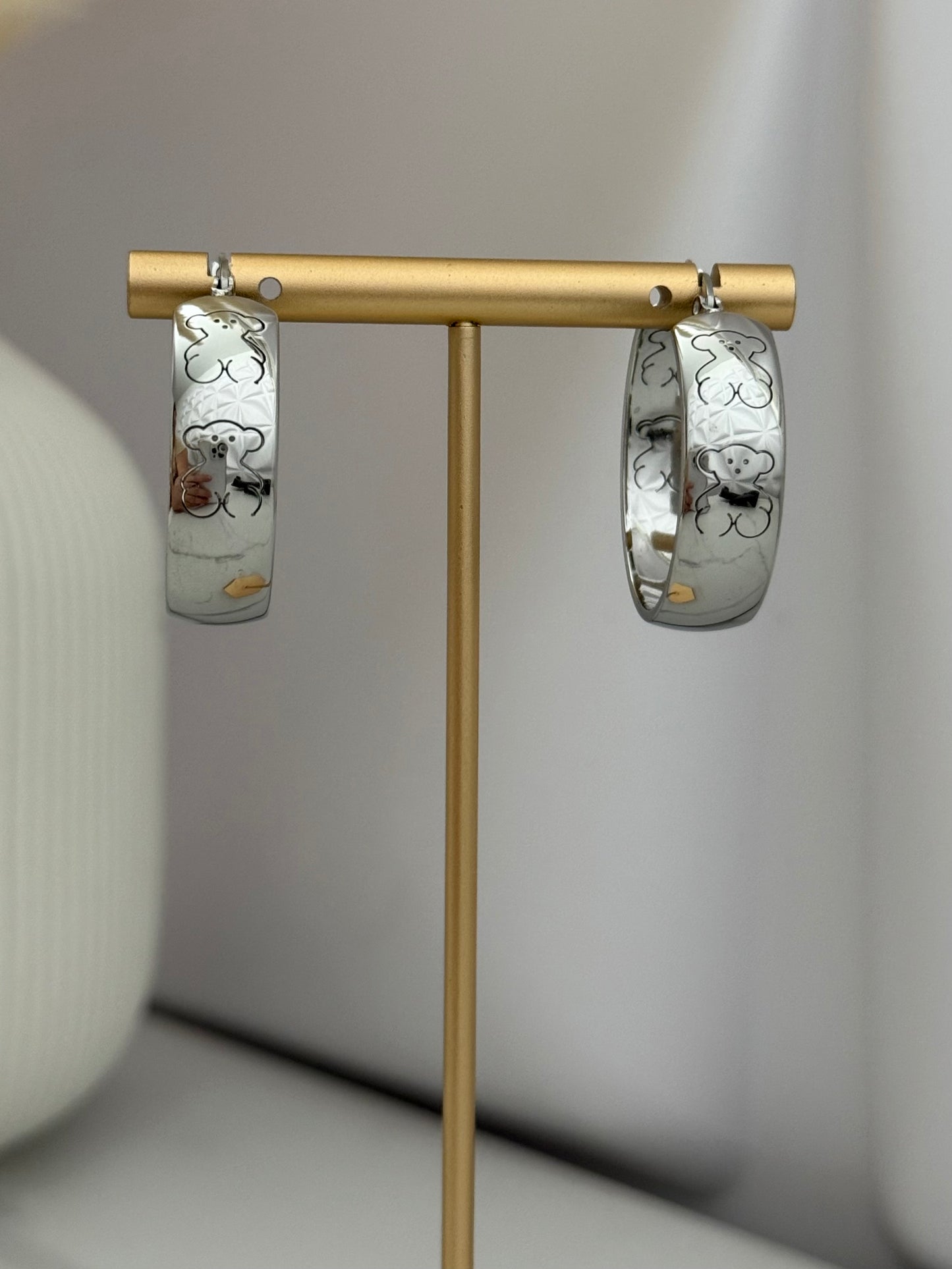 Osito Silver Hoops