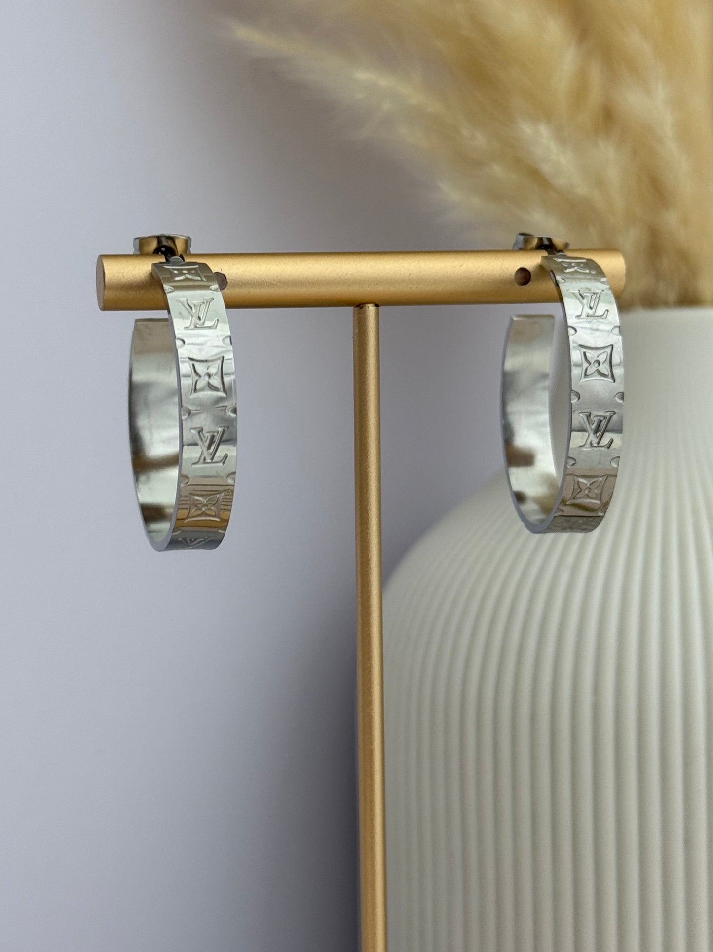 Luvi Medium Hoop