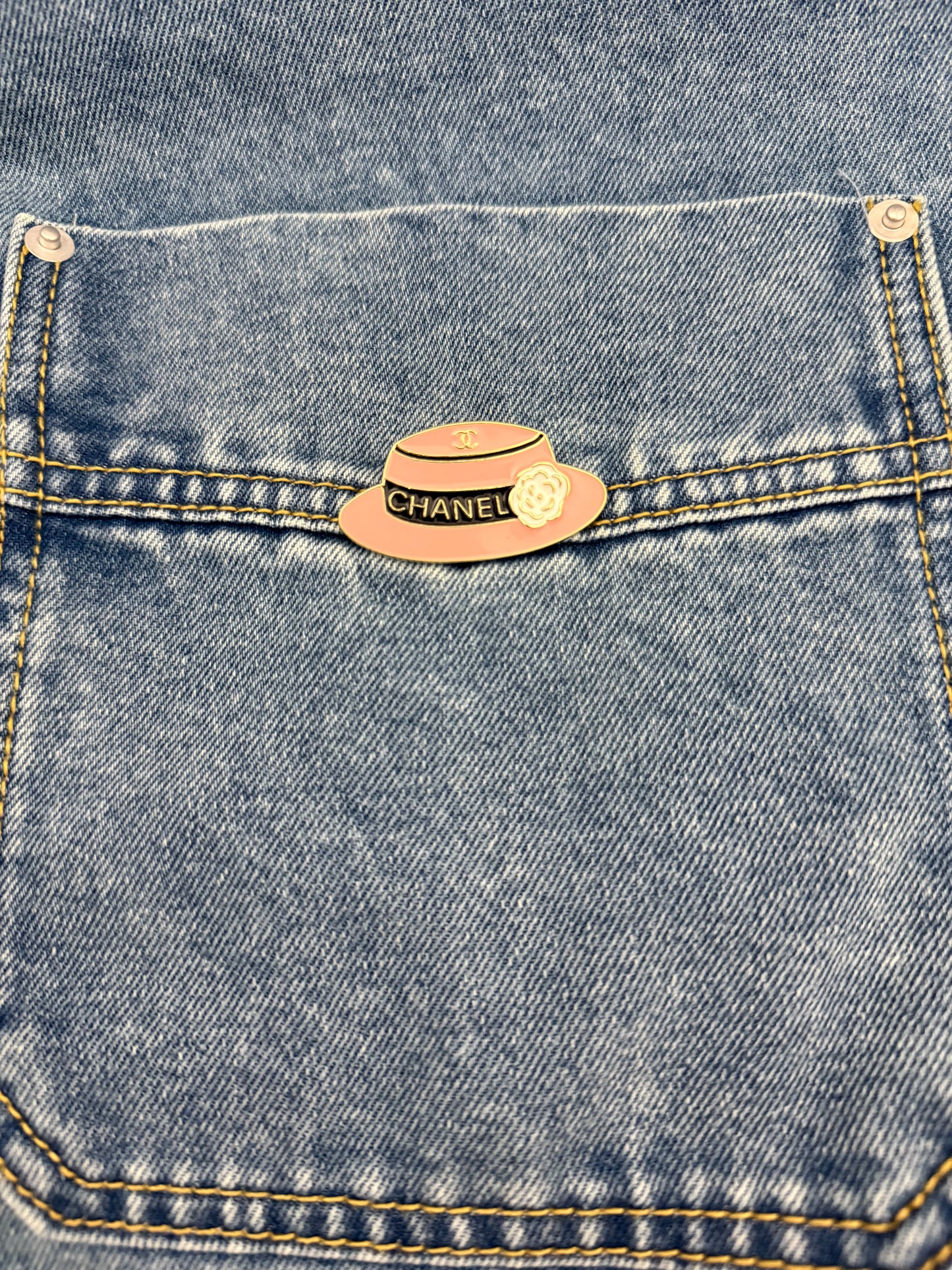 Ceci Pink Hat Brooch