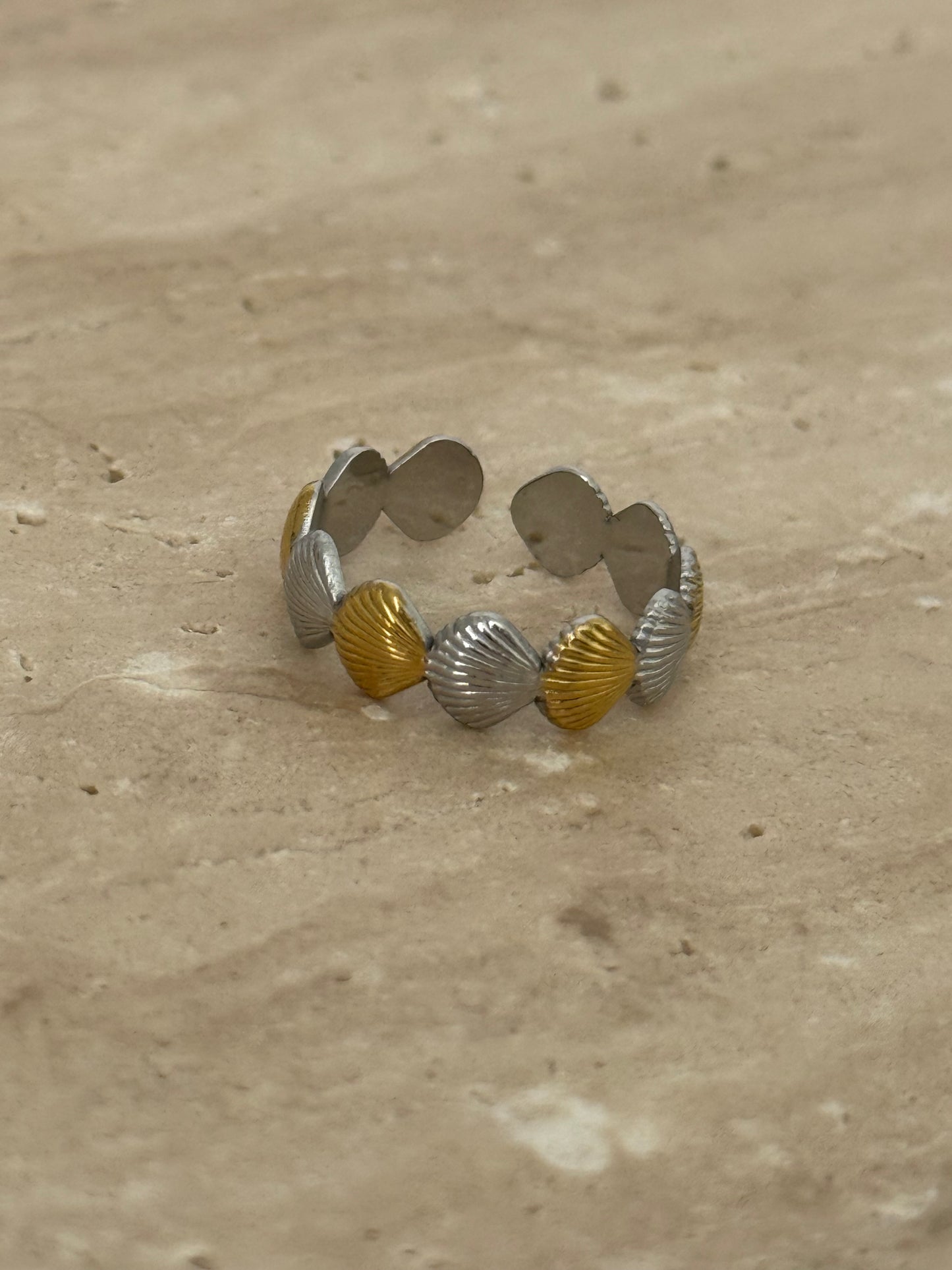 Shell Two Tone Ring