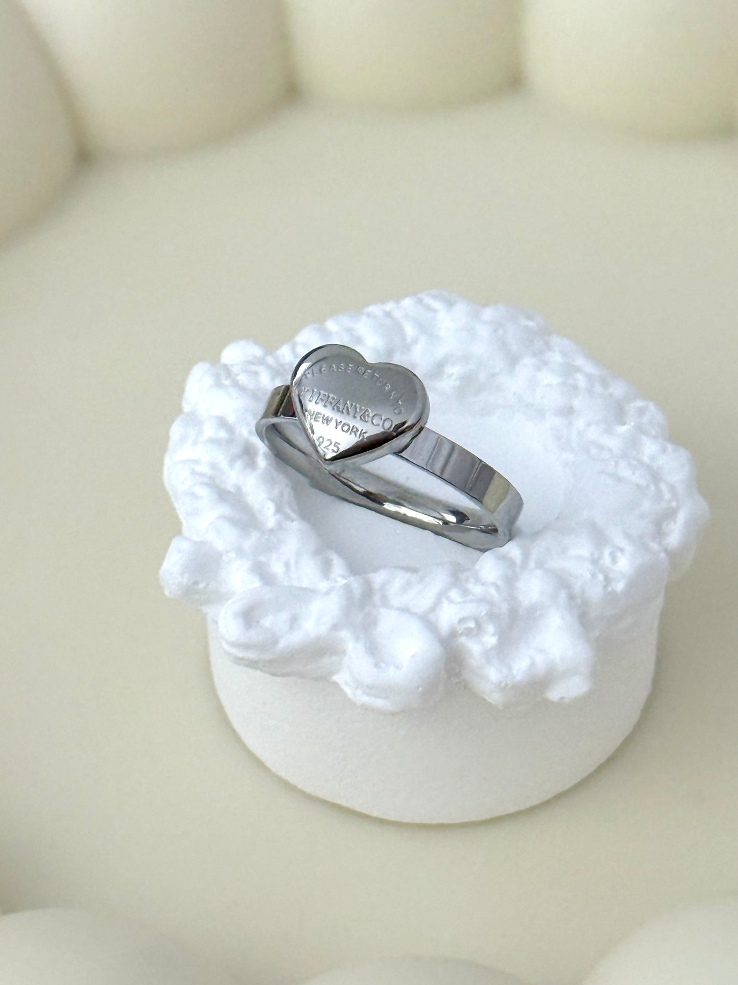 Tiara Ring
