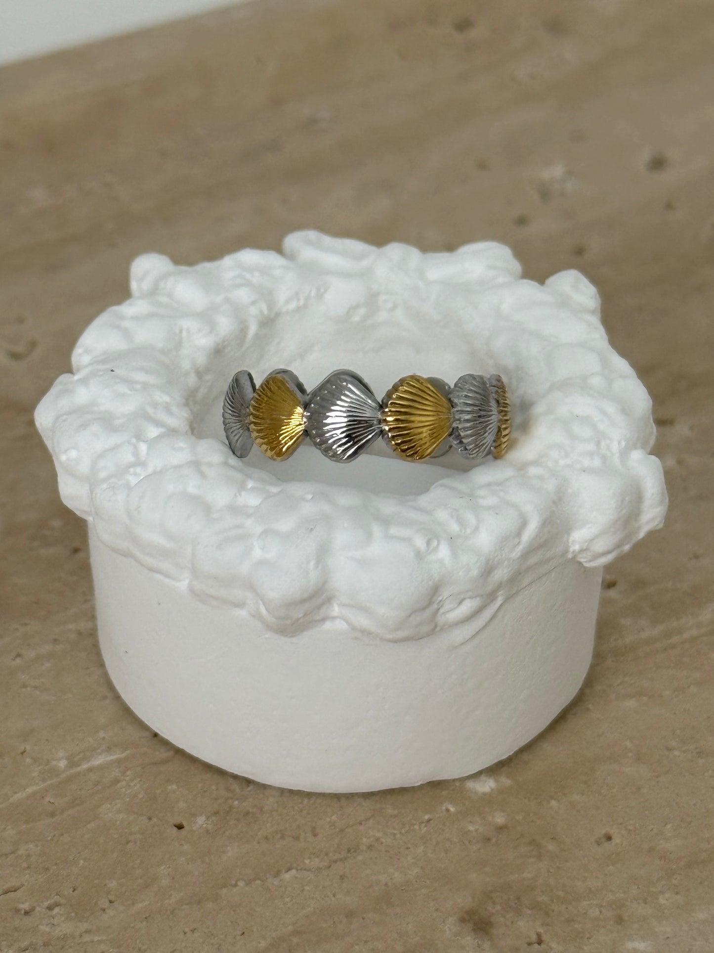 Shell Two Tone Ring