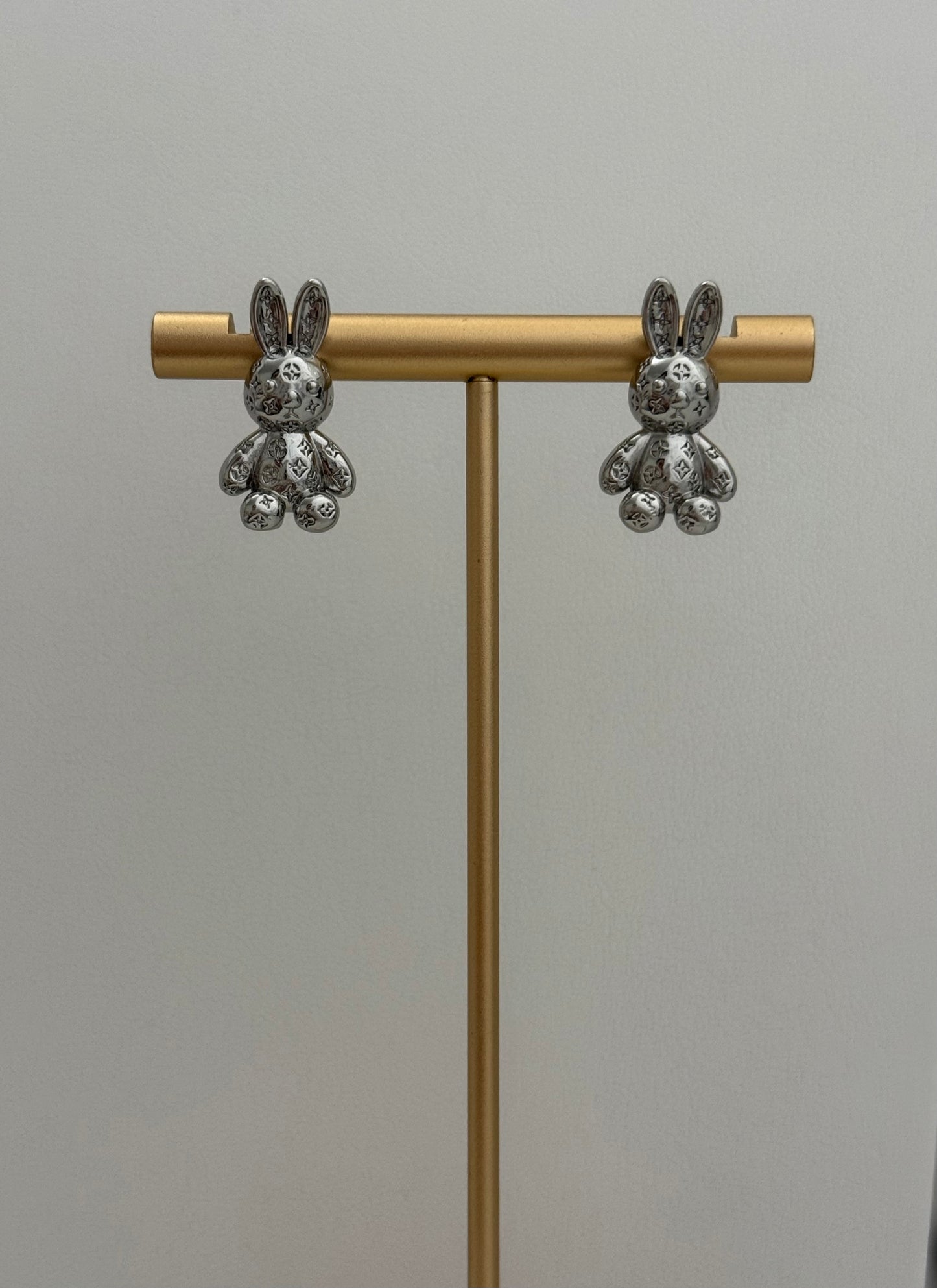 Lou Bunny Shaped Earrings