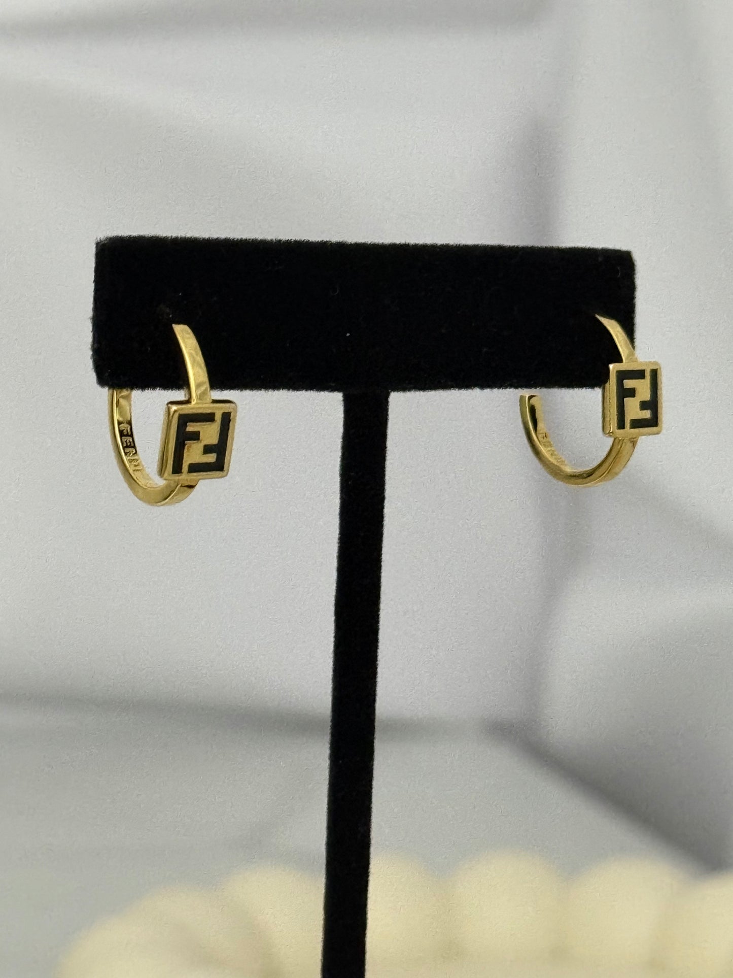 F Small Hoop