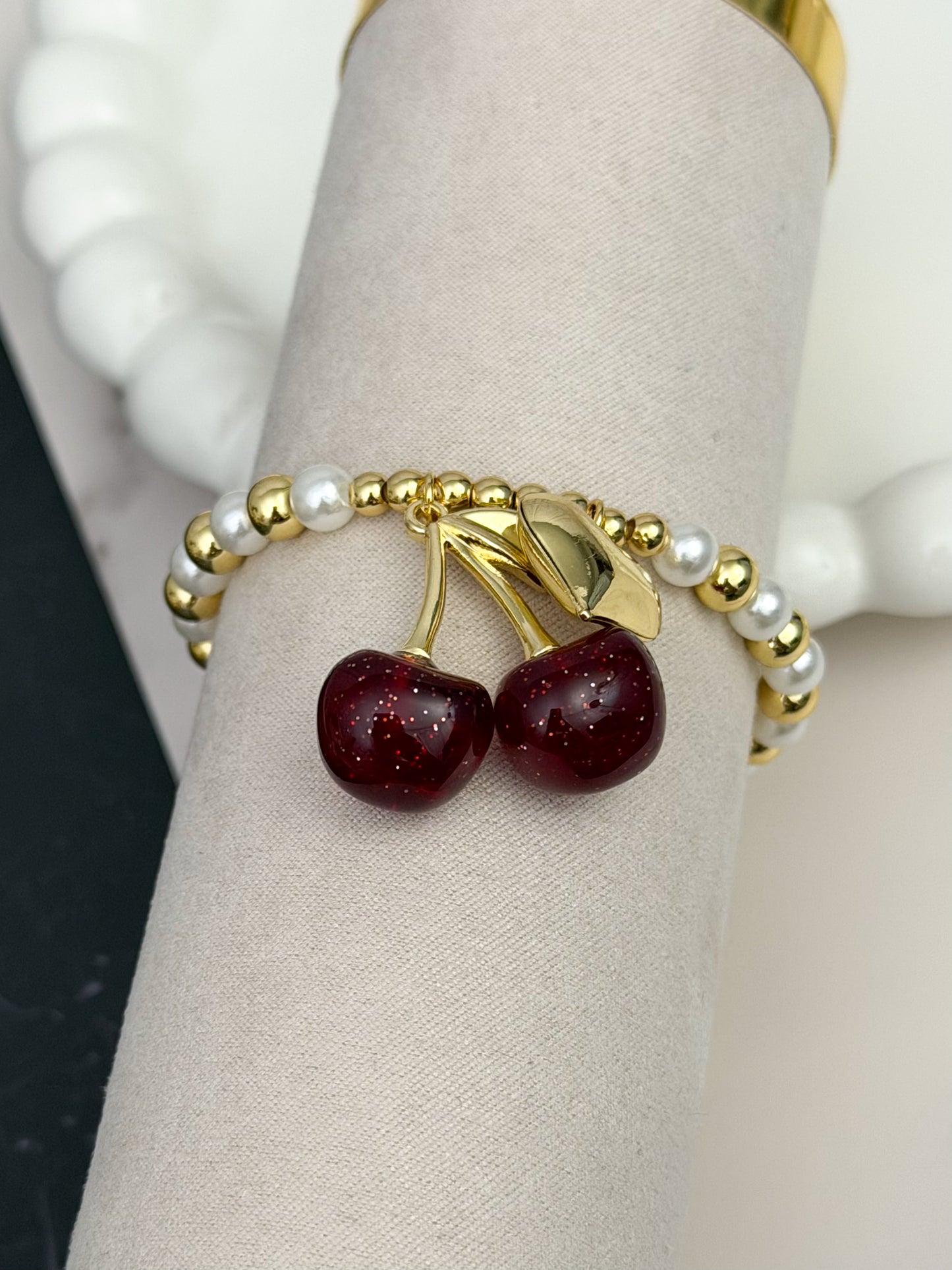 Corazón Cherry Bracelet